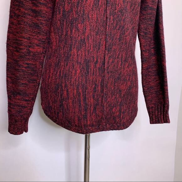 Guess red black marled cutout sleeve wool blend sweater size Medium - Picture 14 of 14
